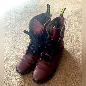 Dr. Martens Stratford Boot Oxblood/Burgundy Sz 8 Women’s